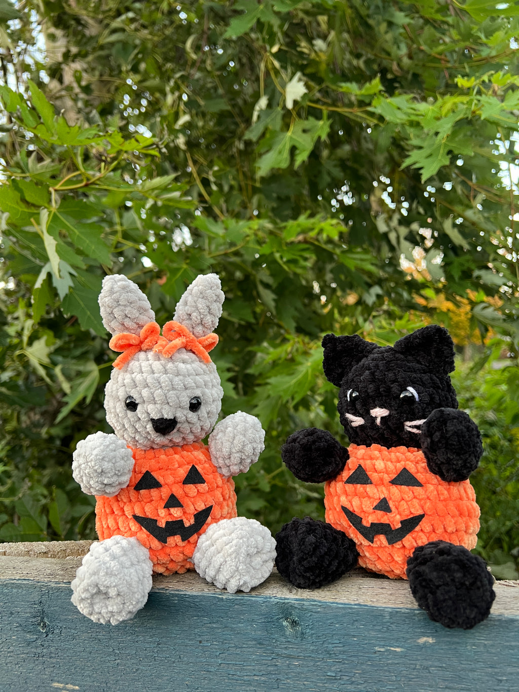 HALLOWEEN PUMPKIN FRIENDS PATTERN
