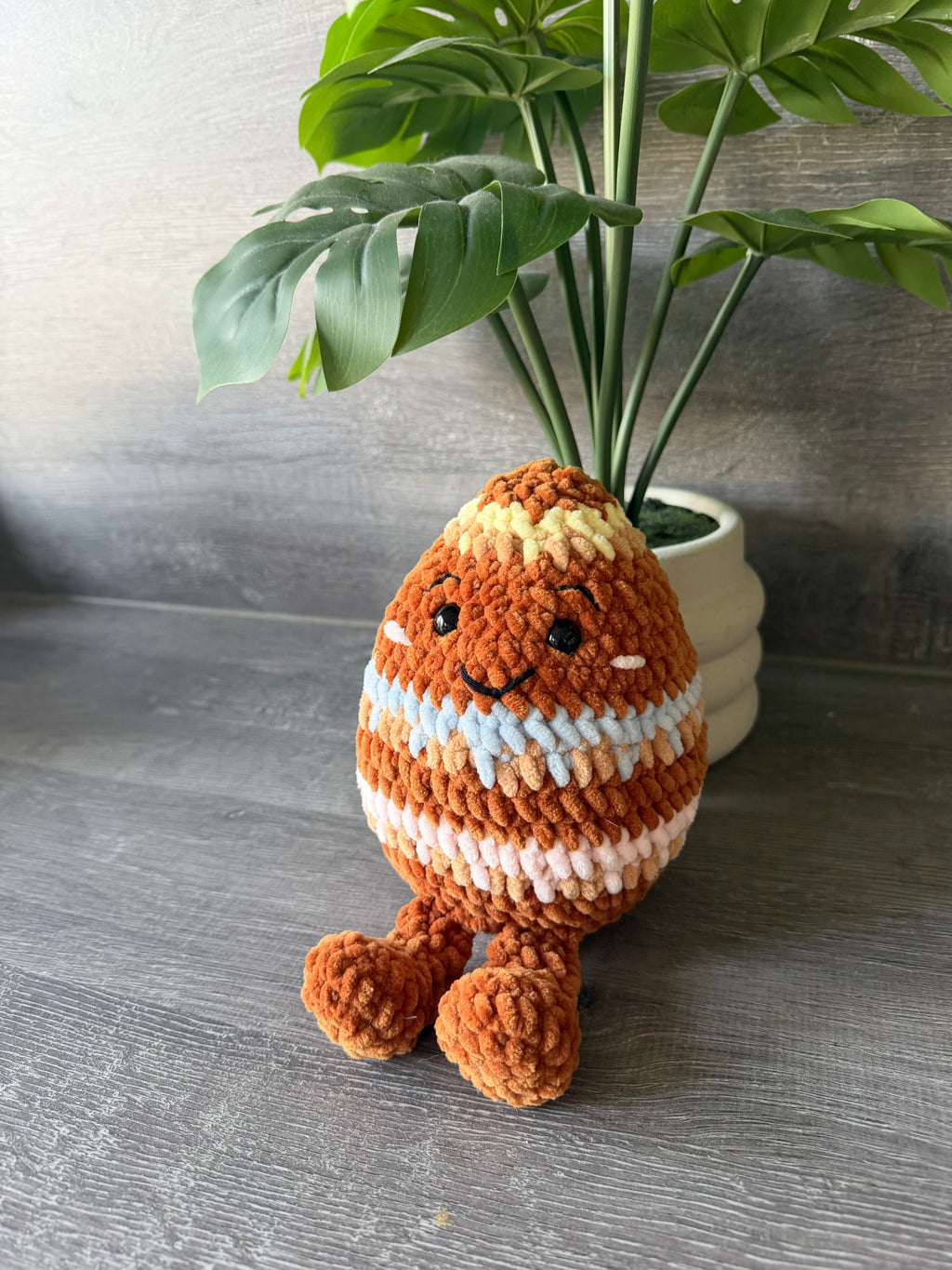 CHOCOLATE EASTER EGG PATTERN