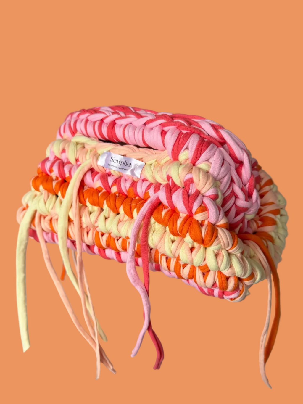 PEACHY CLUTCH