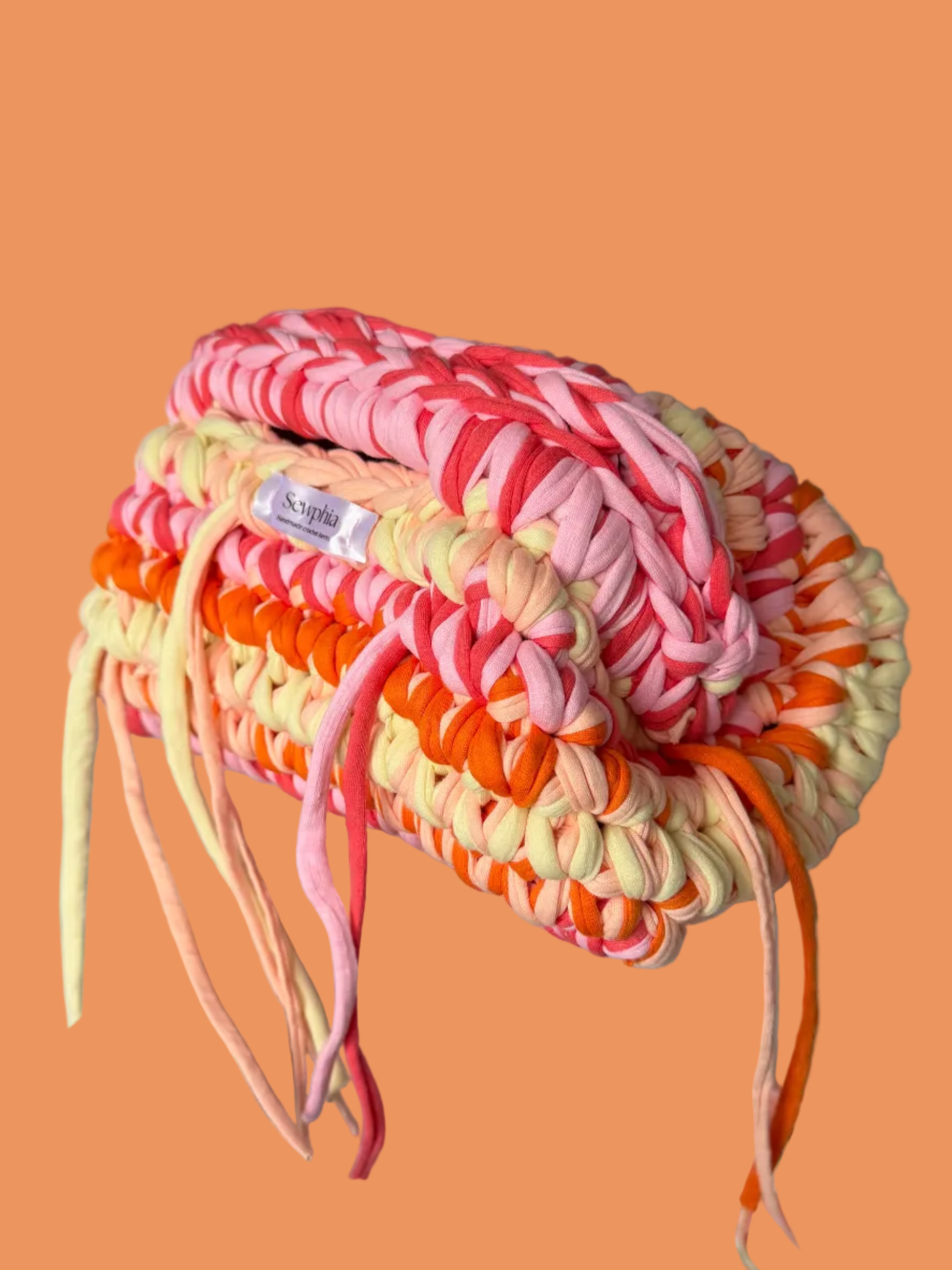PEACHY CLUTCH
