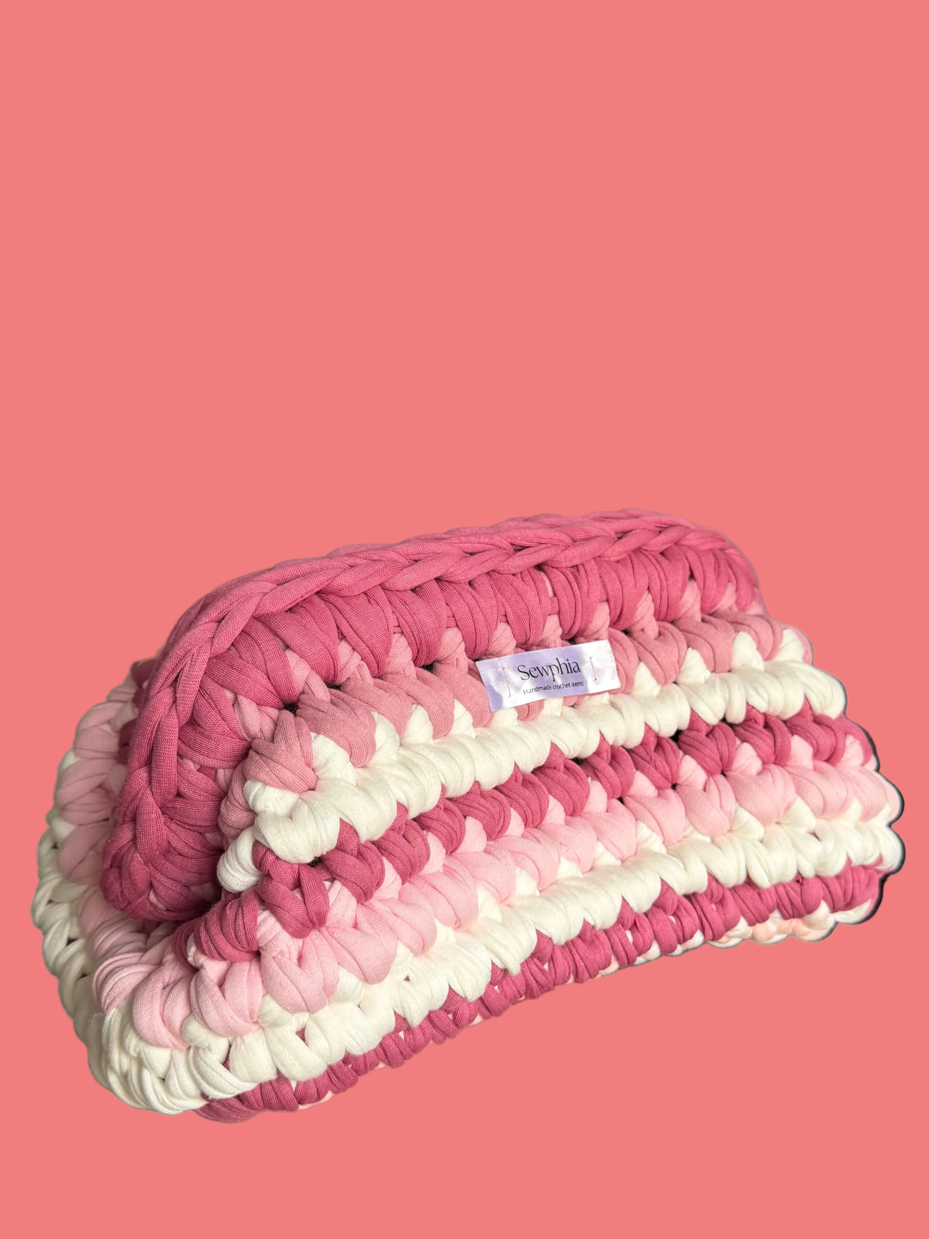 PINK AND WHITE CLUTCH